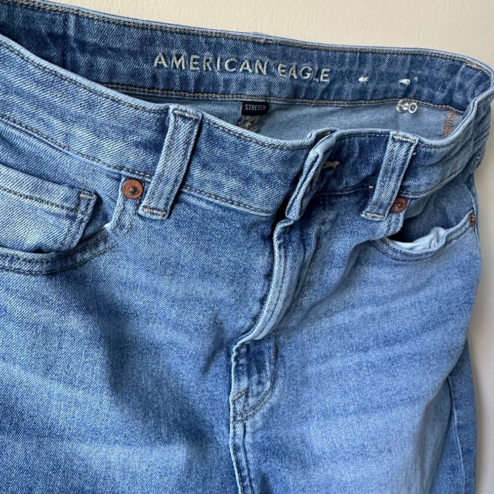 American Eagle Mom Jeans